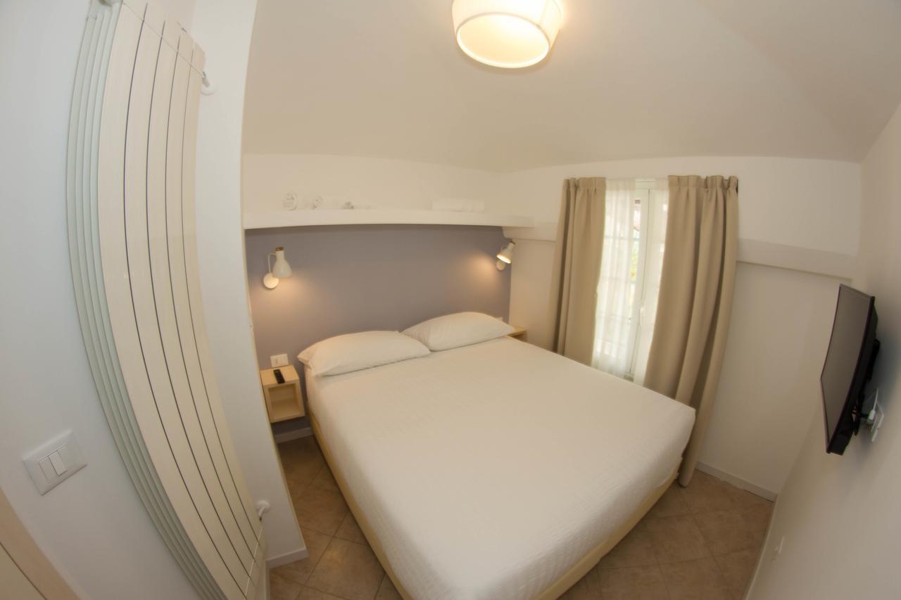 Residence Villa Ombrosa Споторно Экстерьер фото